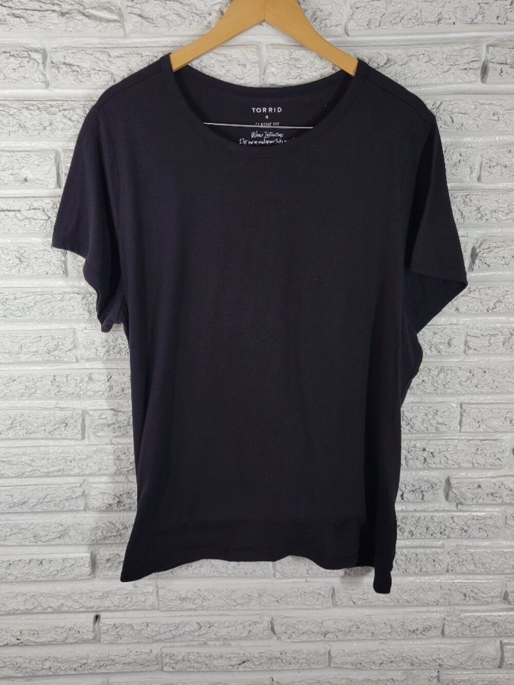 Torrid 4X Black Crew Neck T-Shirt Short Sleeve Plus Size Basic Stretch BLA131E